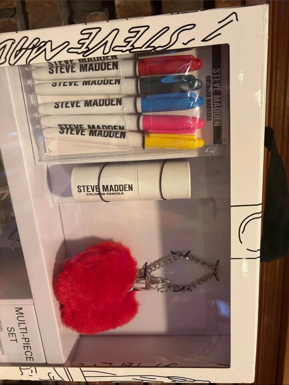 BNWT STEVE MADDEN White City-Print Satchel Gift Set with Red Heart Charm